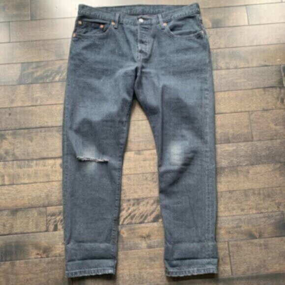 Levi's 501 Classic Jeans - Picture 1 of 2